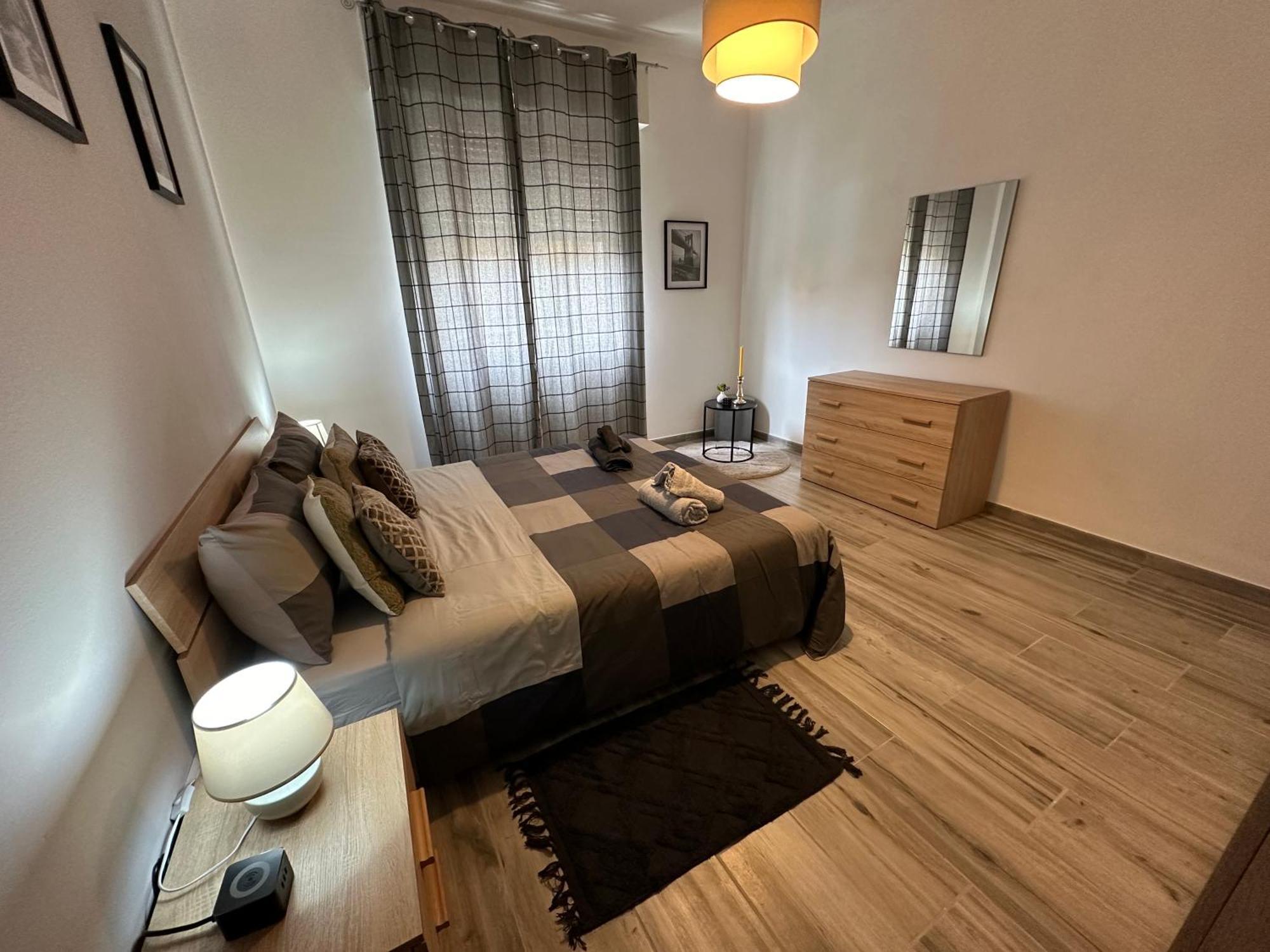 Casa Di Afi, Perfect For 4 - Kitchen - Parking - Netflix Apartment อาโรนา ภายนอก รูปภาพ